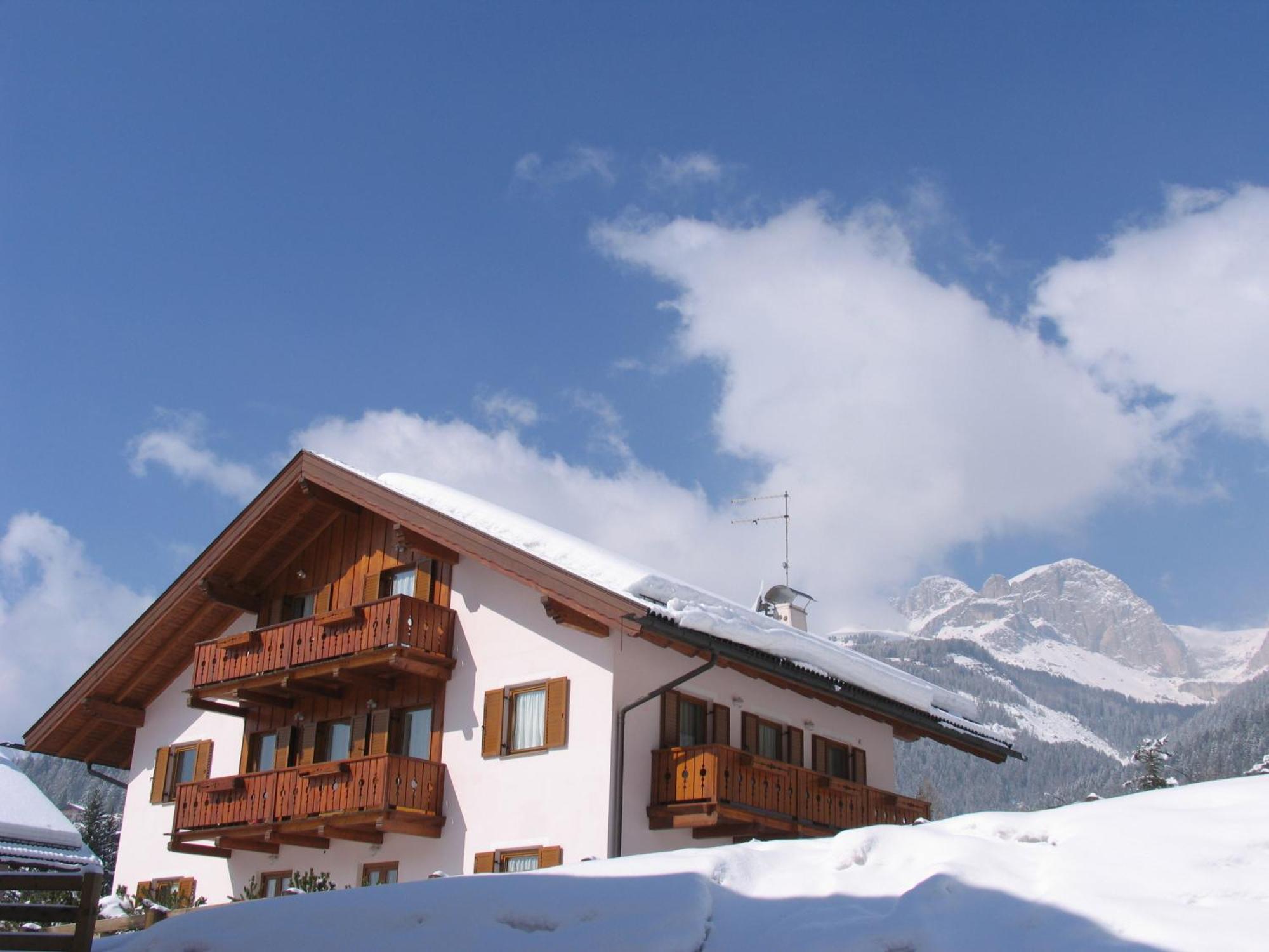 Appartamenti Majon Ladina Vigo di Fassa Exteriér fotografie