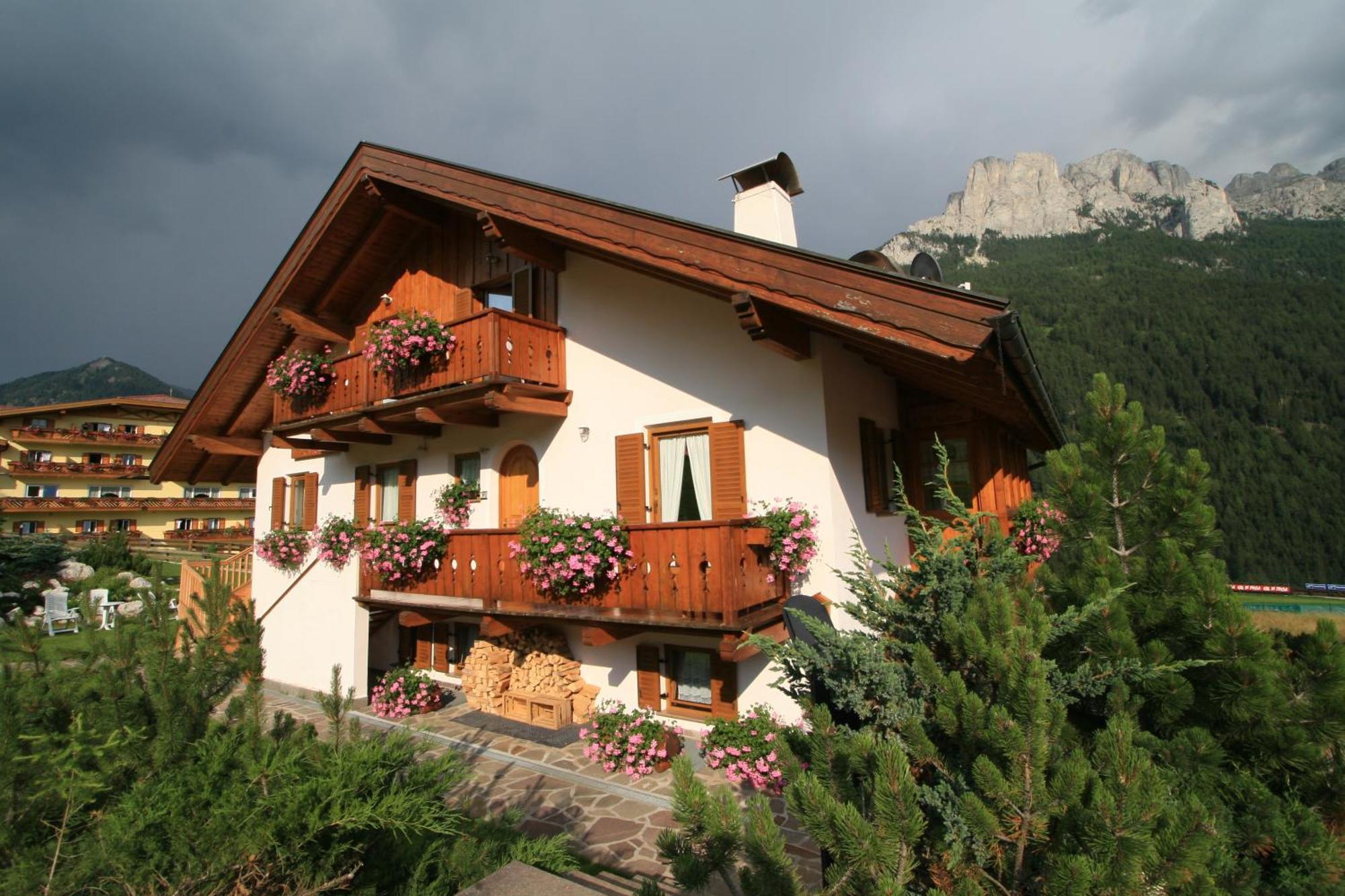 Appartamenti Majon Ladina Vigo di Fassa Exteriér fotografie